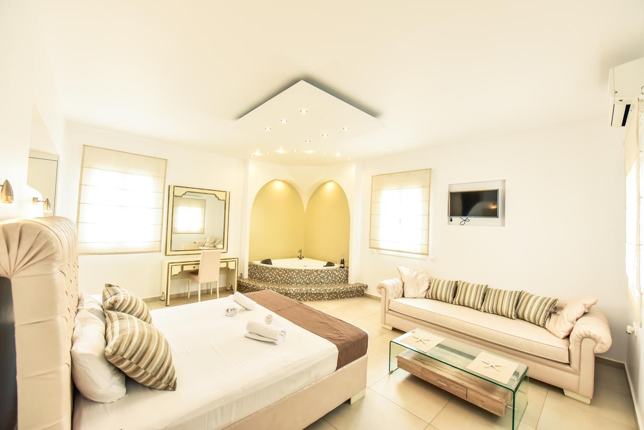 Queen Boutique Suites Mykonos Town Exterior foto